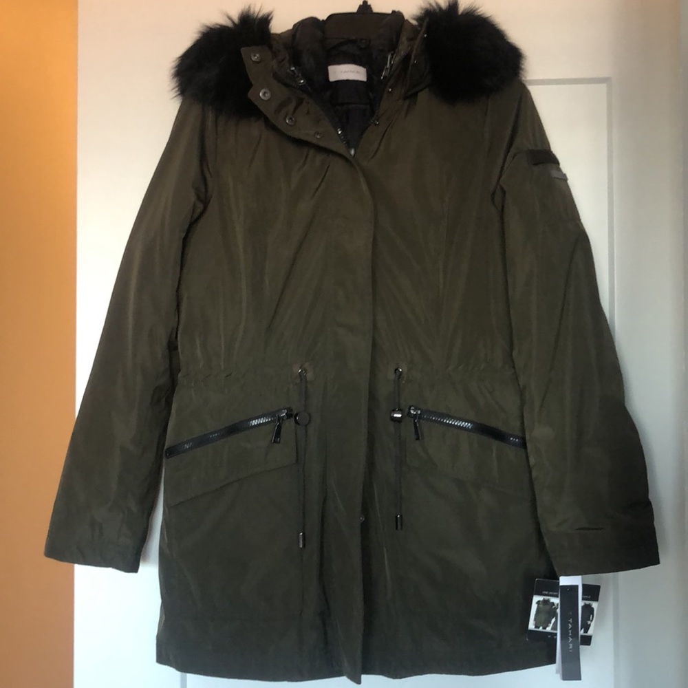 T Tahari 3way Coat w vest/hood | faux fur detaches | S Olive/black